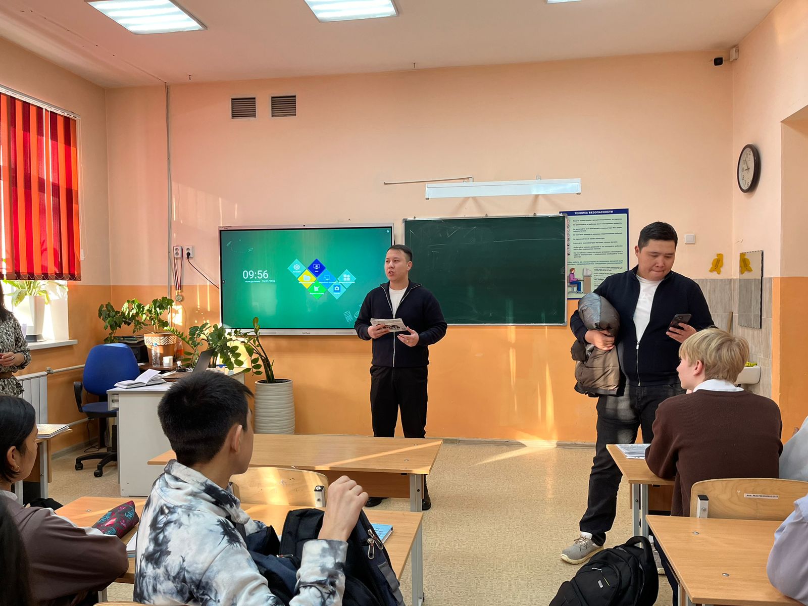 CATEC колледжінің мектепке кәсіби бағдар беру сапары/Профориентационная встреча с представителями колледжа CATEC